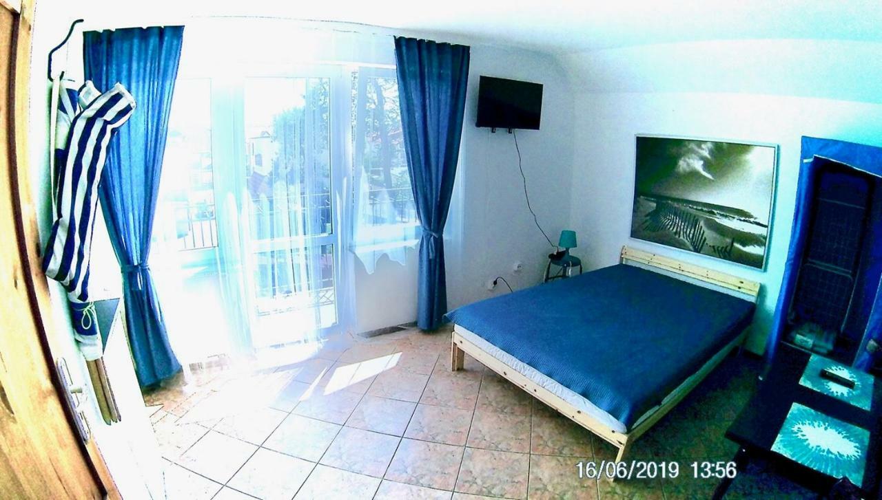 Czarny Bursztyn Daire Dziwnówek Dış mekan fotoğraf
